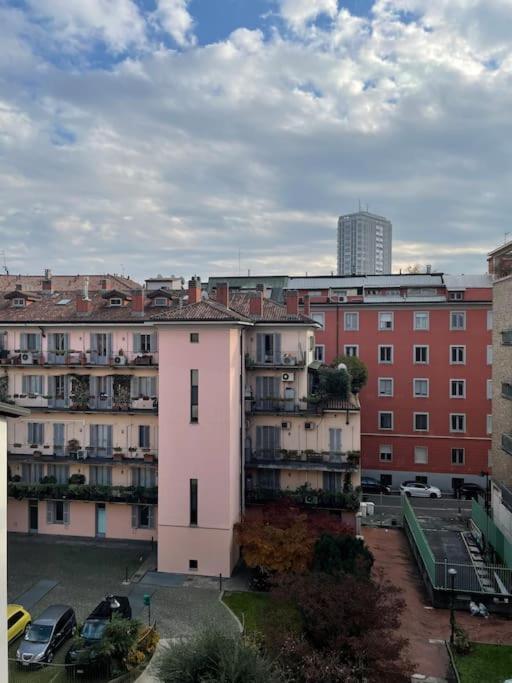 شقة Duomo Walking DistanceModern Flat With Free Wifi ميلان المظهر الخارجي الصورة