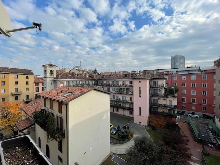شقة Duomo Walking DistanceModern Flat With Free Wifi ميلان المظهر الخارجي الصورة