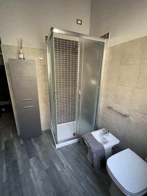 شقة Duomo Walking DistanceModern Flat With Free Wifi ميلان المظهر الخارجي الصورة